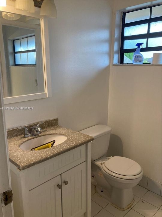 For Rent: $2,700 (3 beds, 2 baths, 1338 Square Feet)