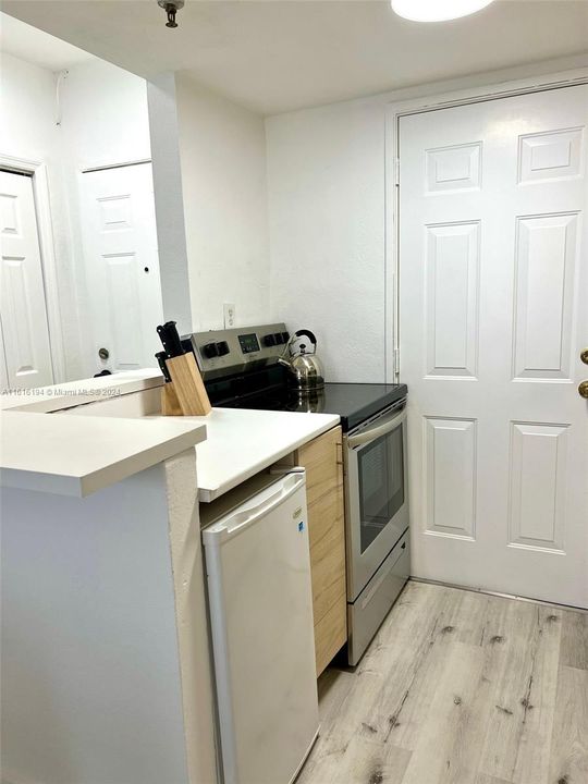 For Rent: $2,090 (1 beds, 1 baths, 428 Square Feet)