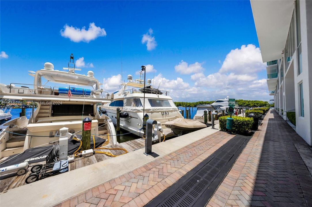 For Sale: $1,355,000 (3 beds, 2 baths, 1705 Square Feet)