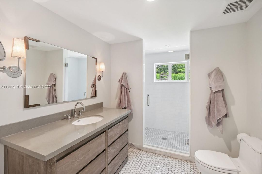 For Sale: $1,400,000 (4 beds, 2 baths, 1754 Square Feet)