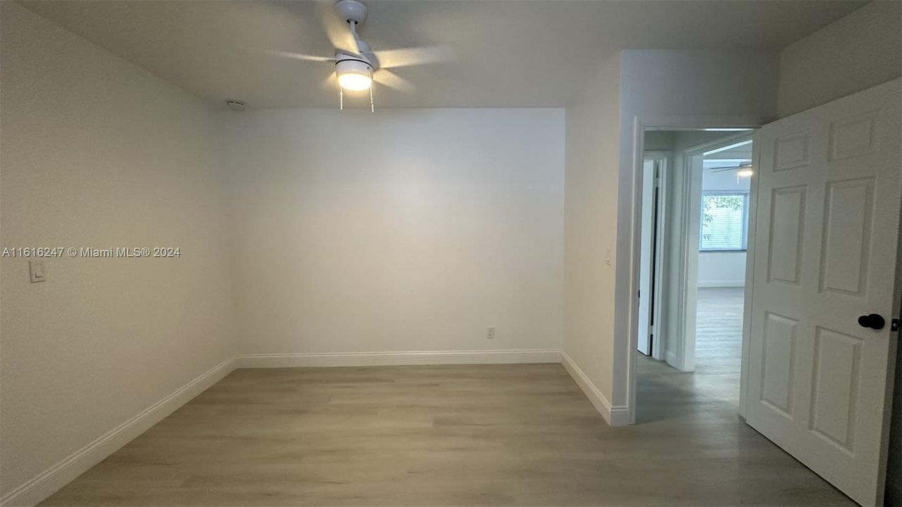 For Rent: $3,400 (3 beds, 1 baths, 1276 Square Feet)