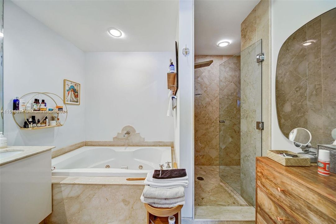 В аренду: $25,000 (2 спален, 2 ванн, 1757 Квадратных фут)