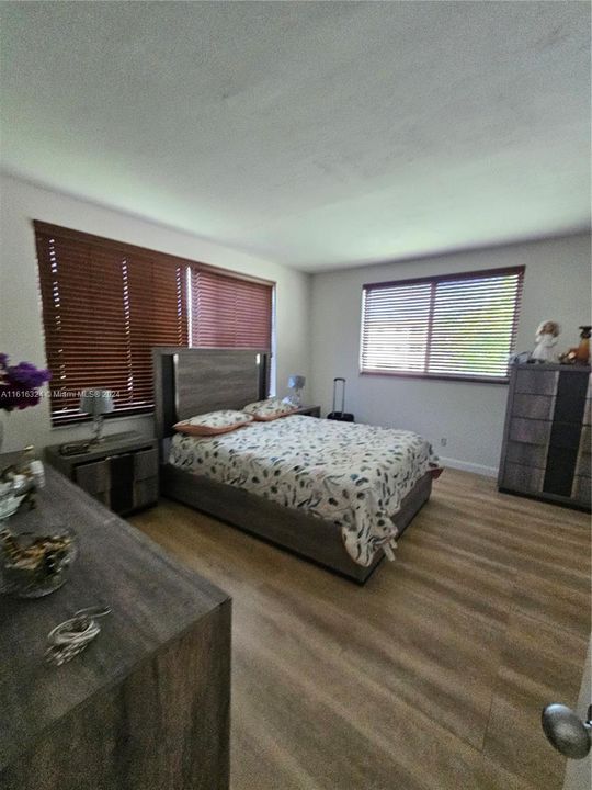 En Venta: $170,000 (2 camas, 2 baños, 1090 Pies cuadrados)