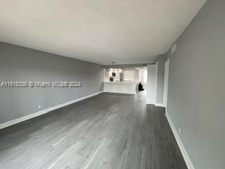 For Rent: $2,550 (2 beds, 2 baths, 1231 Square Feet)