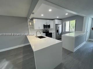 For Rent: $2,550 (2 beds, 2 baths, 1231 Square Feet)