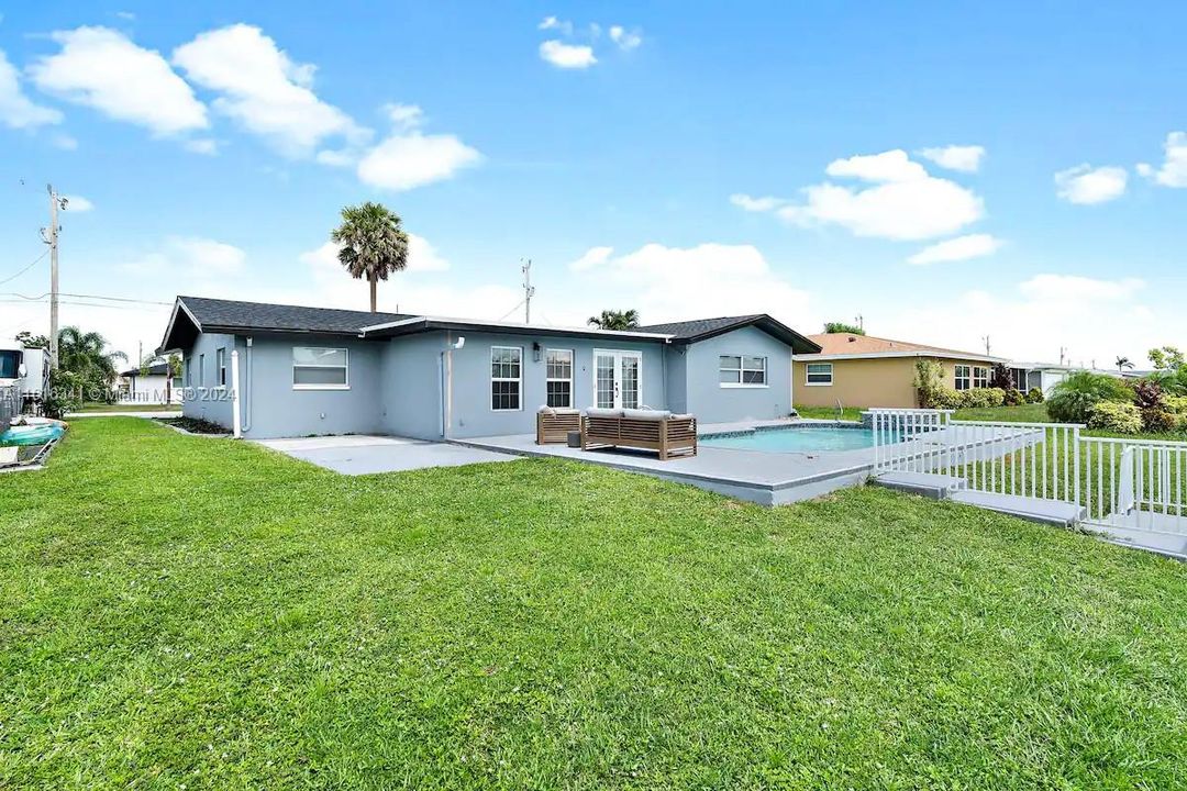 For Sale: $798,000 (3 beds, 2 baths, 1658 Square Feet)