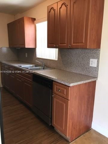 Recently Rented: $3,150 (4 beds, 2 baths, 1425 Square Feet)