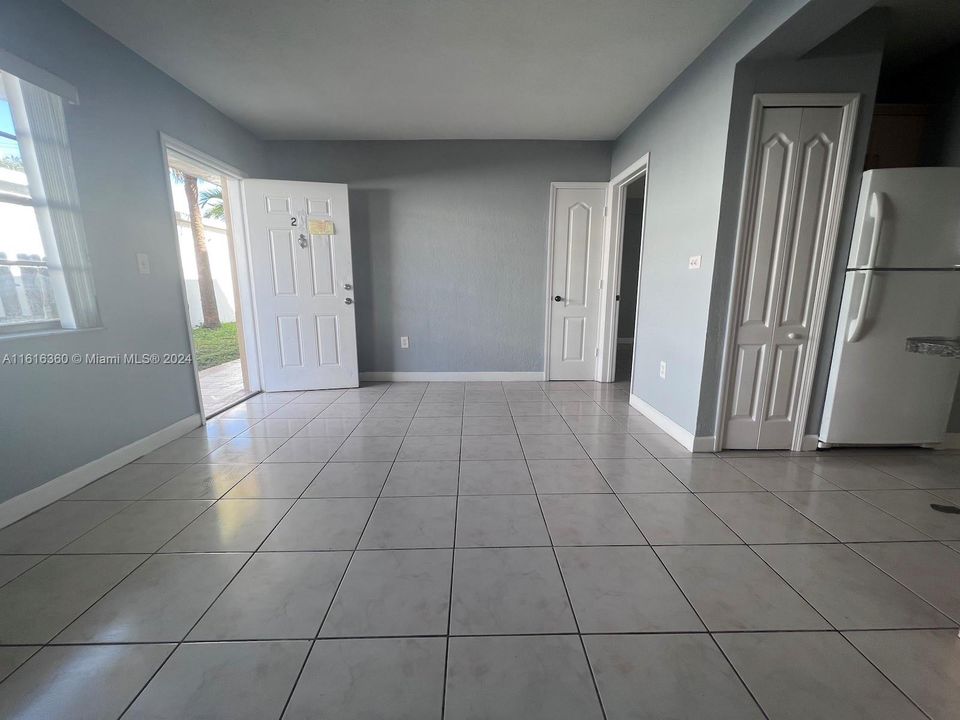 For Rent: $1,650 (1 beds, 1 baths, 605 Square Feet)