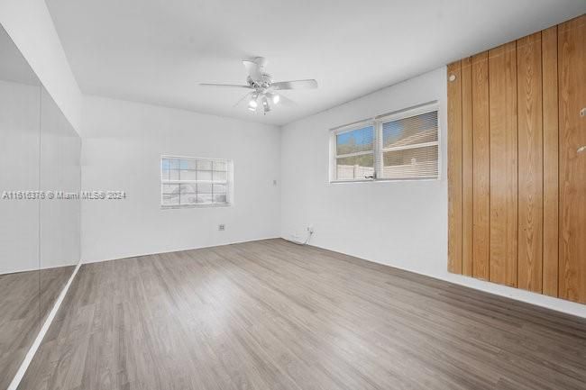 For Sale: $480,000 (3 beds, 2 baths, 1844 Square Feet)