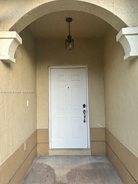 For Rent: $3,200 (3 beds, 3 baths, 1462 Square Feet)