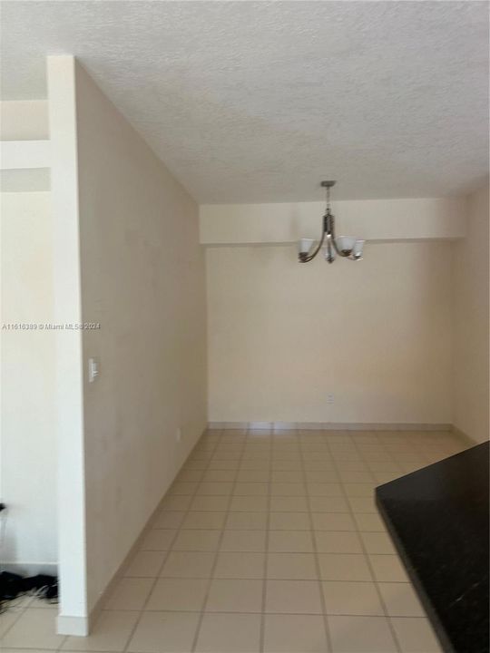 For Rent: $3,500 (3 beds, 2 baths, 1367 Square Feet)