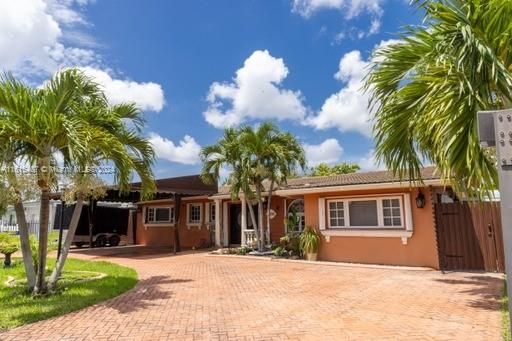 For Sale: $985,000 (4 beds, 2 baths, 2411 Square Feet)