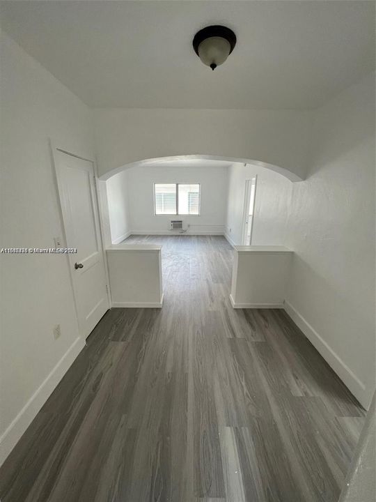 For Rent: $2,050 (2 beds, 2 baths, 1087 Square Feet)