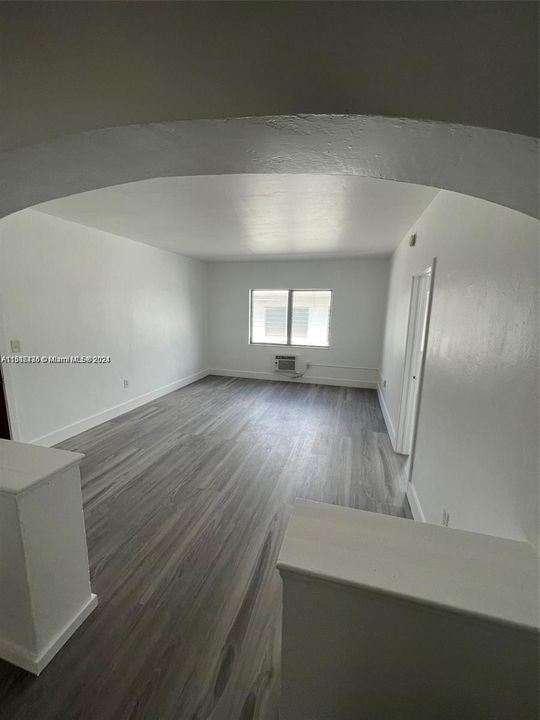 For Rent: $2,050 (2 beds, 2 baths, 1087 Square Feet)