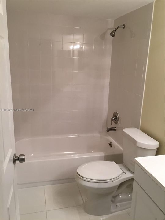 For Rent: $2,150 (2 beds, 2 baths, 847 Square Feet)