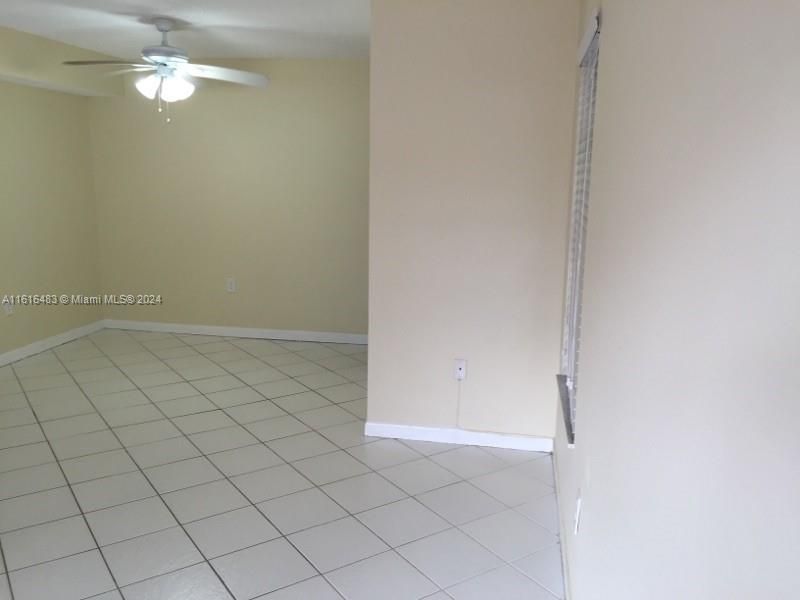 For Rent: $2,150 (2 beds, 2 baths, 847 Square Feet)