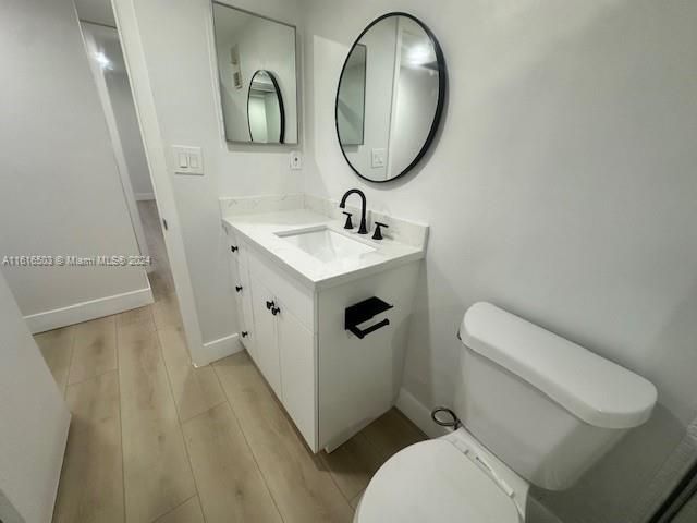 For Sale: $329,900 (2 beds, 2 baths, 1137 Square Feet)