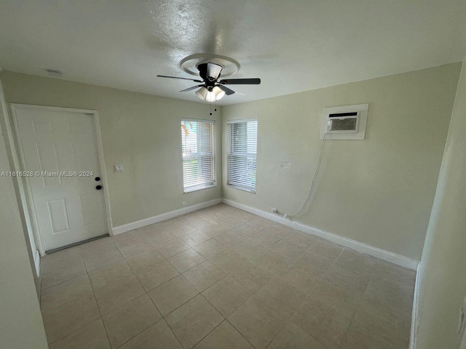 For Rent: $2,350 (2 beds, 2 baths, 1770 Square Feet)