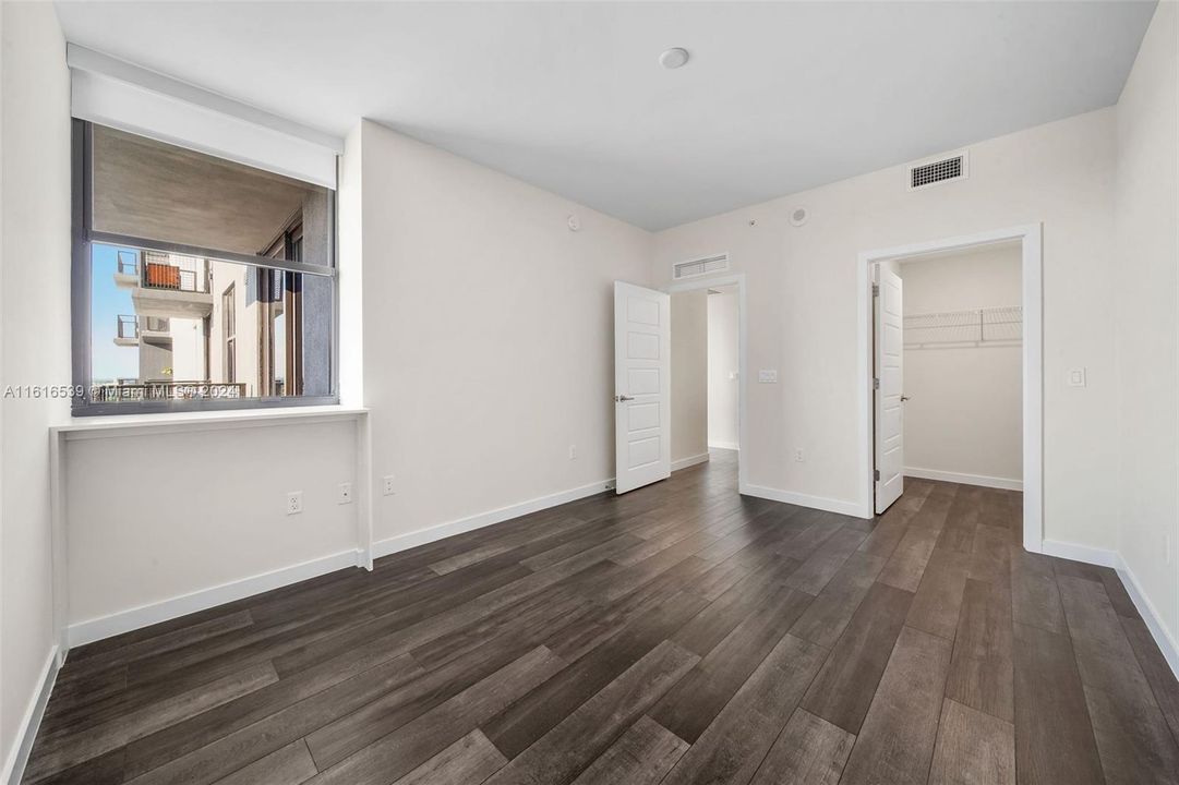 For Rent: $3,155 (2 beds, 2 baths, 1212 Square Feet)