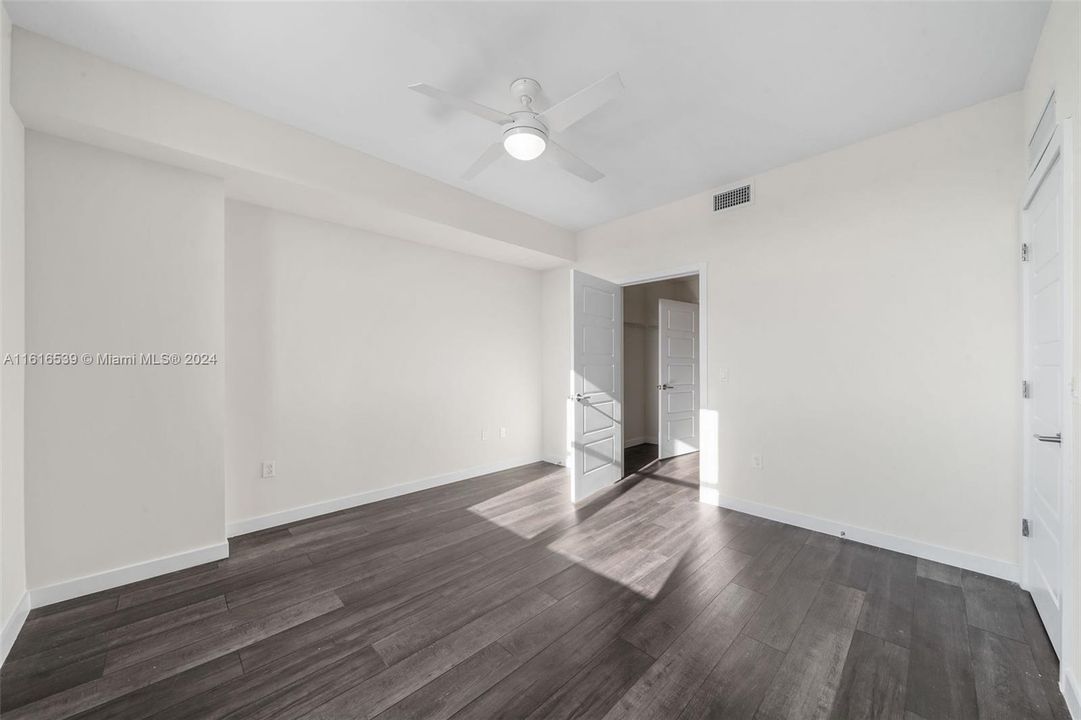 For Rent: $3,155 (2 beds, 2 baths, 1212 Square Feet)