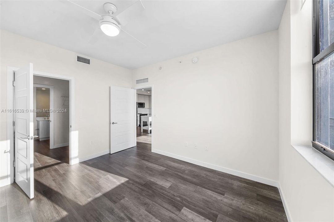 For Rent: $3,155 (2 beds, 2 baths, 1212 Square Feet)