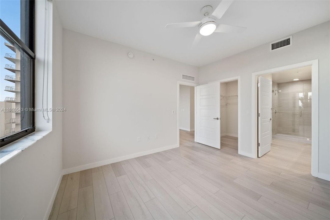 For Rent: $3,656 (2 beds, 2 baths, 1270 Square Feet)