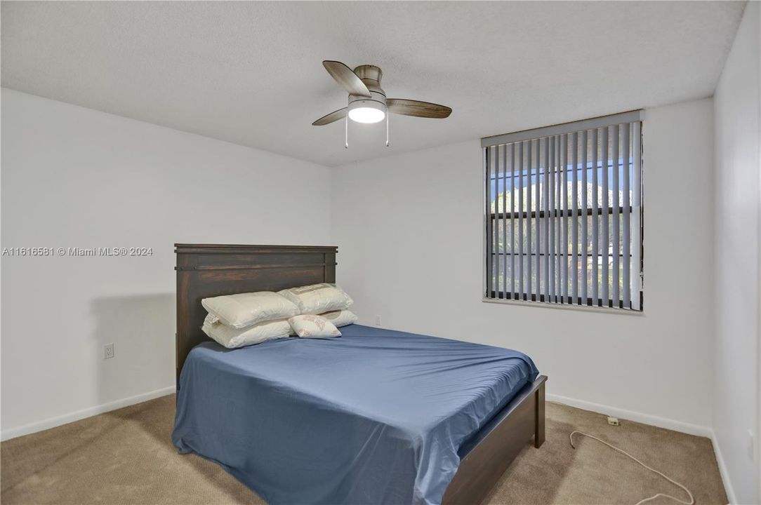 For Rent: $2,600 (2 beds, 2 baths, 1385 Square Feet)