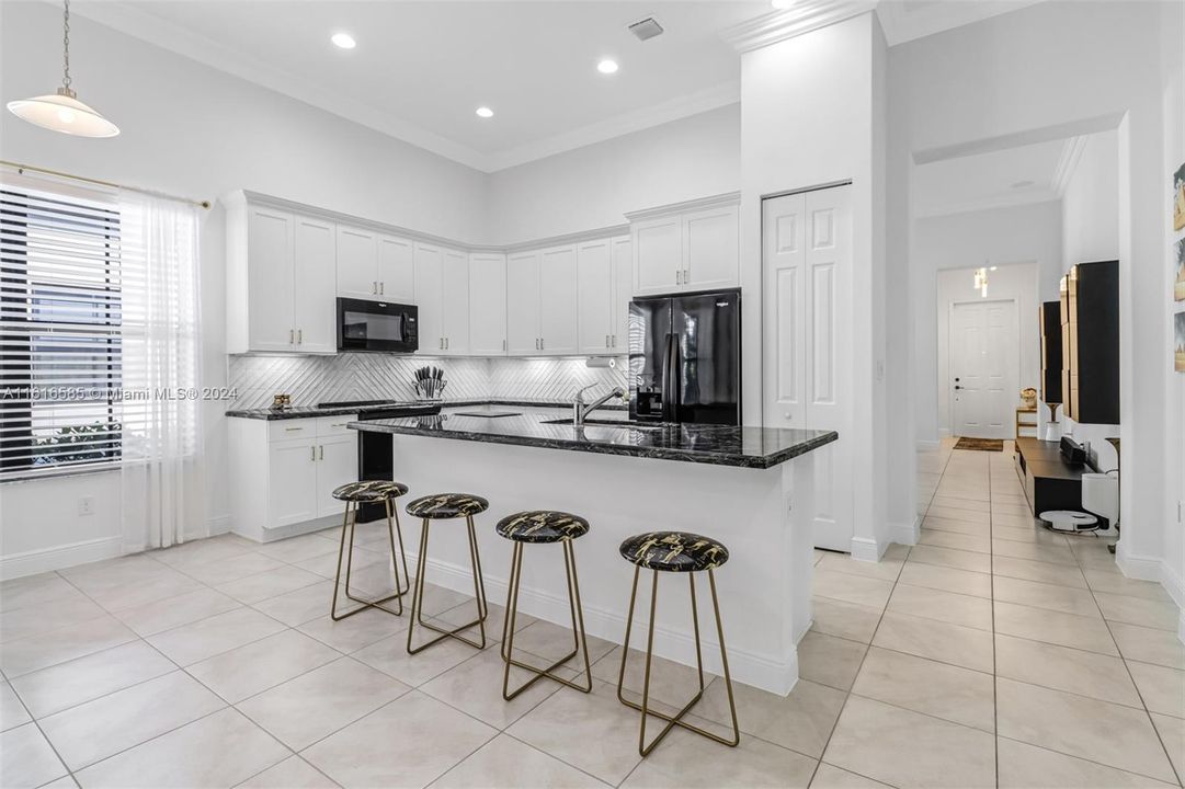 Active With Contract: $489,000 (3 beds, 2 baths, 2104 Square Feet)