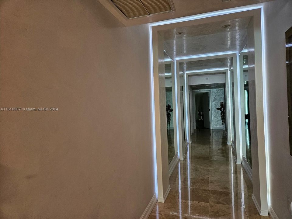 En Venta: $2,495,000 (3 camas, 3 baños, 3274 Pies cuadrados)