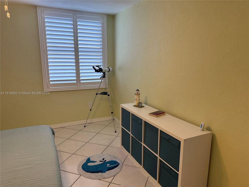 For Rent: $3,000 (1 beds, 2 baths, 857 Square Feet)