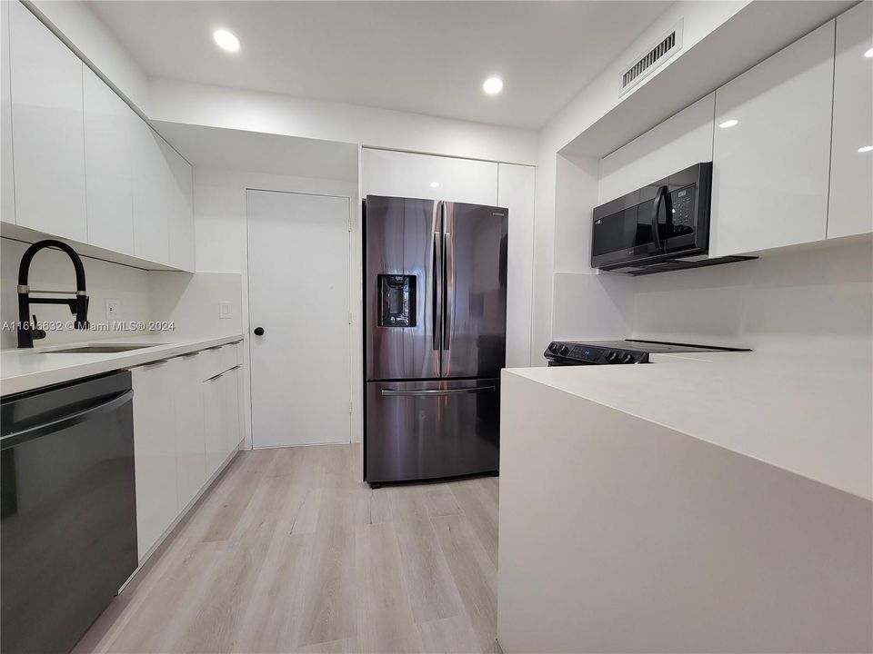 En Venta: $475,000 (1 camas, 1 baños, 790 Pies cuadrados)