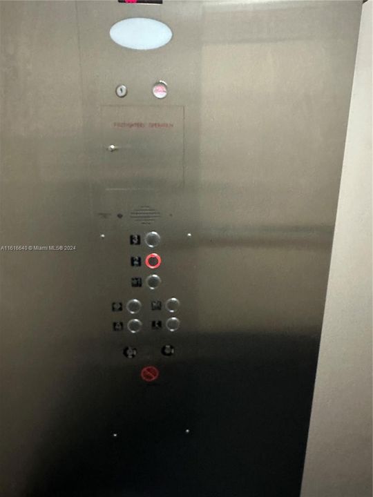 Building Elevator