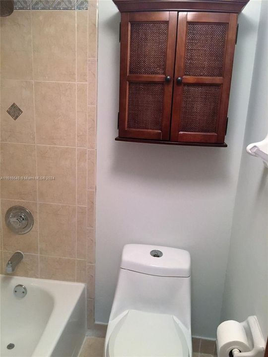 2nd Bathroom Bathroom