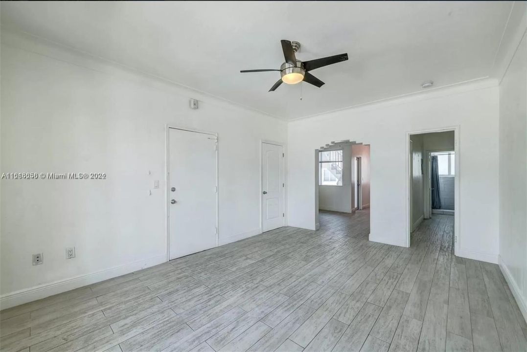 For Rent: $1,998 (0 beds, 1 baths, 8068 Square Feet)