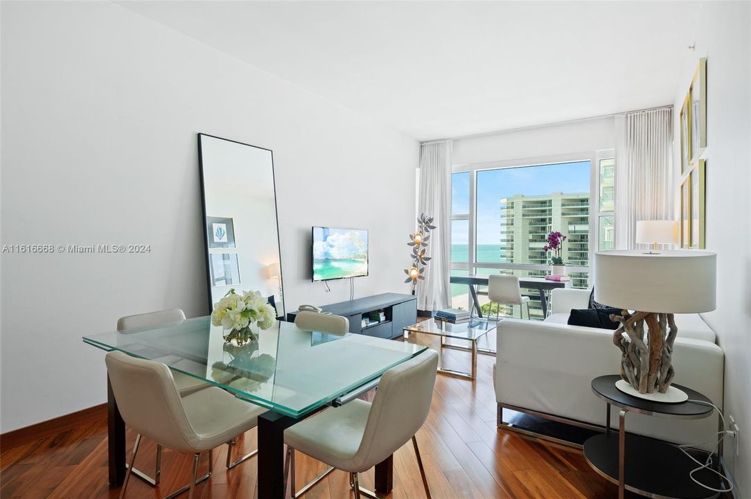 For Sale: $1,450,000 (2 beds, 2 baths, 1200 Square Feet)