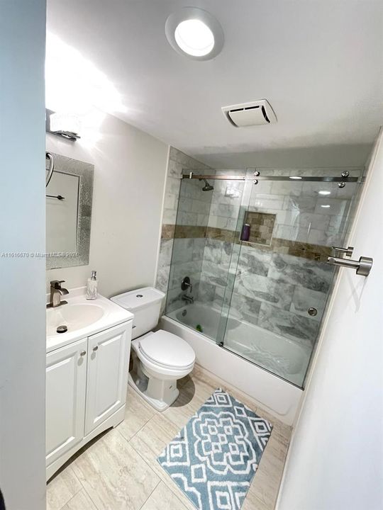 For Sale: $169,000 (2 beds, 2 baths, 972 Square Feet)