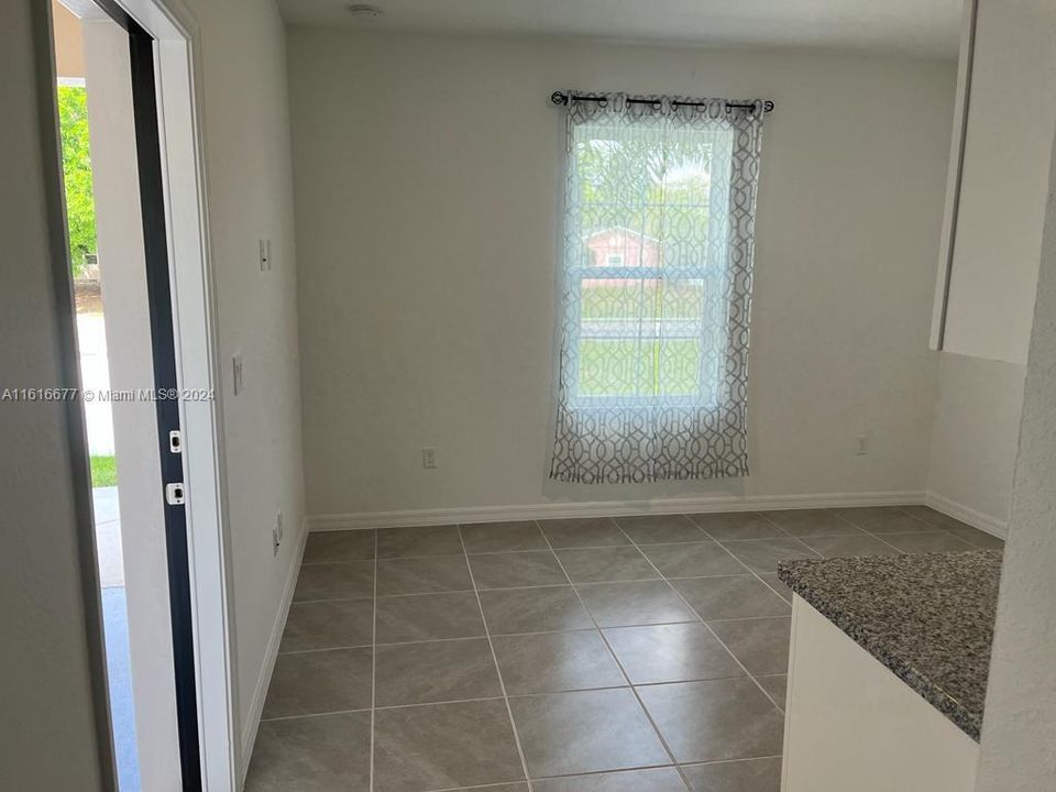 For Rent: $1,500 (1 beds, 1 baths, 500 Square Feet)