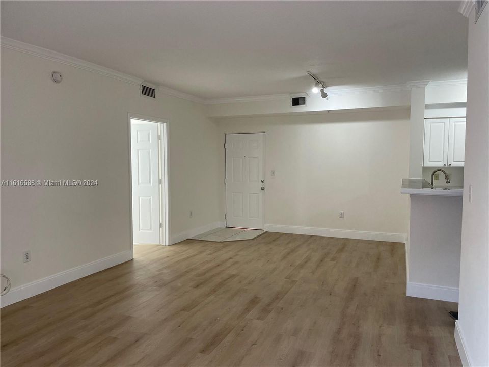 For Rent: $3,450 (3 beds, 2 baths, 1202 Square Feet)