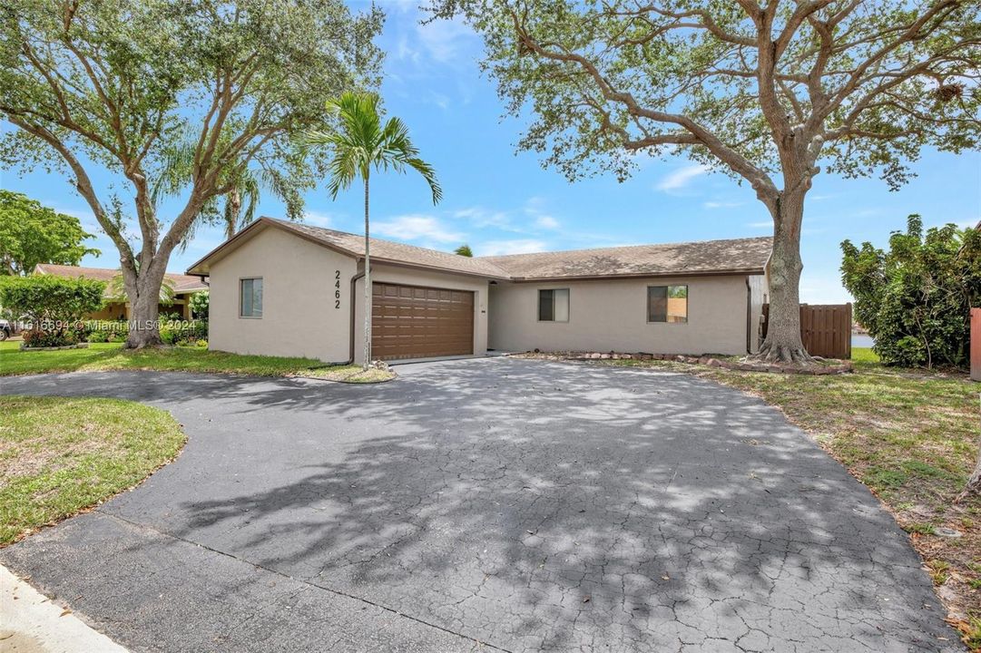 Recently Sold: $545,000 (4 beds, 2 baths, 1622 Square Feet)