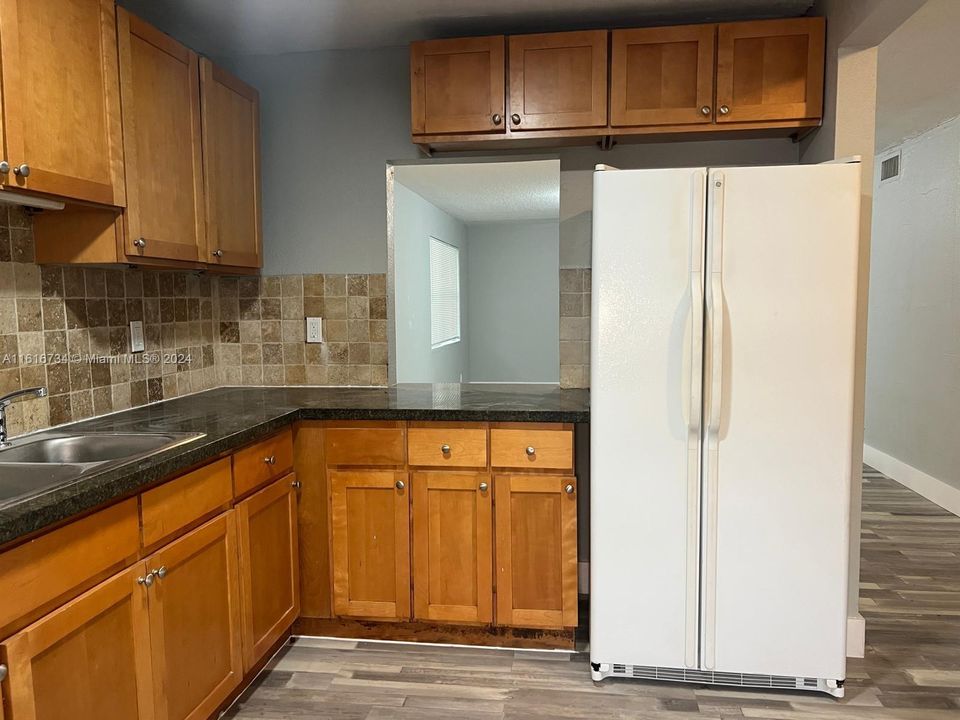 For Rent: $2,800 (3 beds, 2 baths, 0 Square Feet)