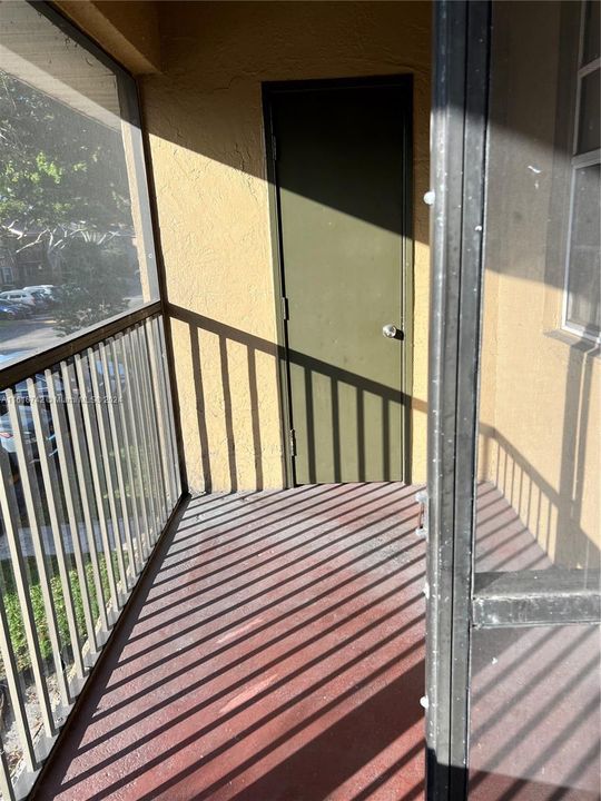 Screened front balcony