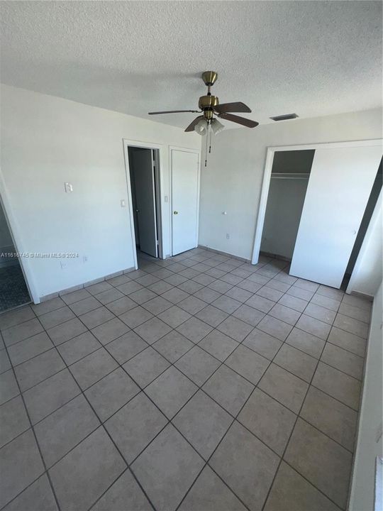 For Rent: $3,000 (3 beds, 2 baths, 1100 Square Feet)