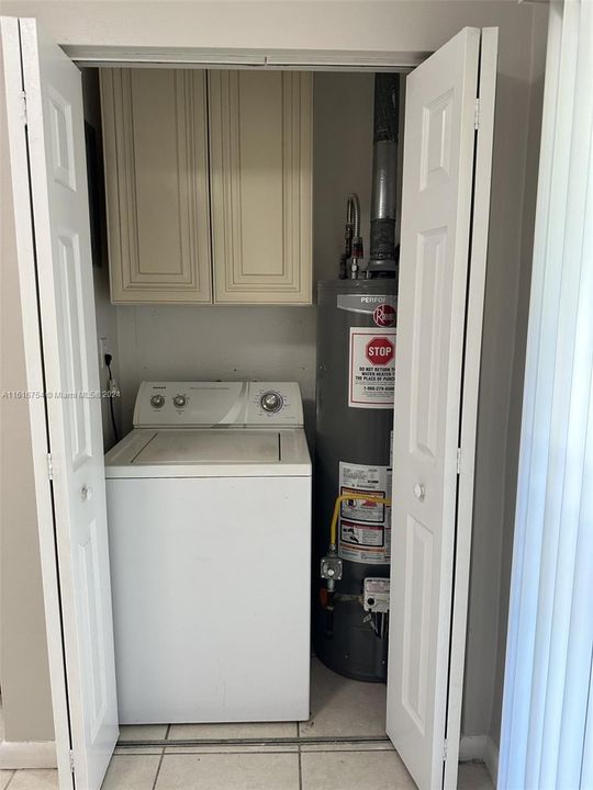 For Rent: $2,650 (3 beds, 1 baths, 1019 Square Feet)