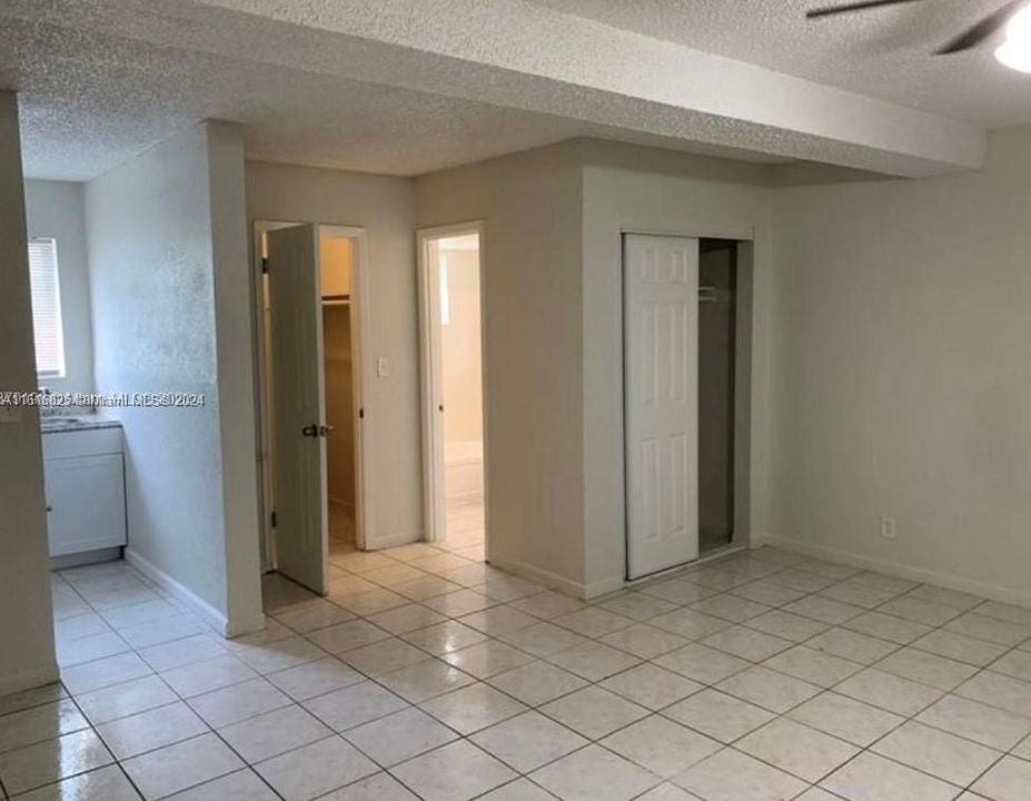 For Rent: $1,250 (0 beds, 1 baths, 0 Square Feet)
