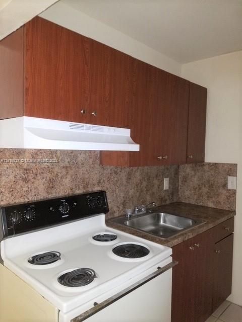 For Rent: $1,600 (1 beds, 1 baths, 700 Square Feet)