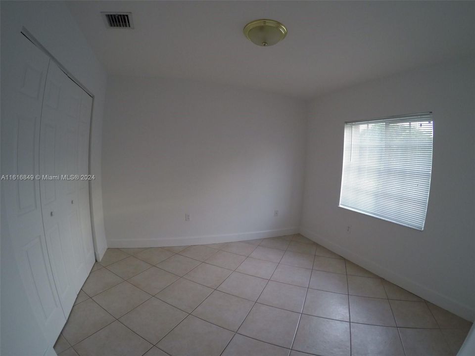 For Rent: $3,950 (3 beds, 2 baths, 1520 Square Feet)