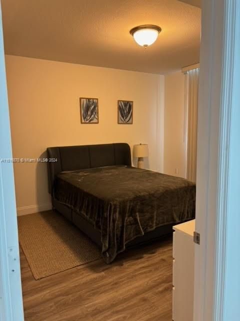 For Rent: $3,250 (2 beds, 2 baths, 1081 Square Feet)