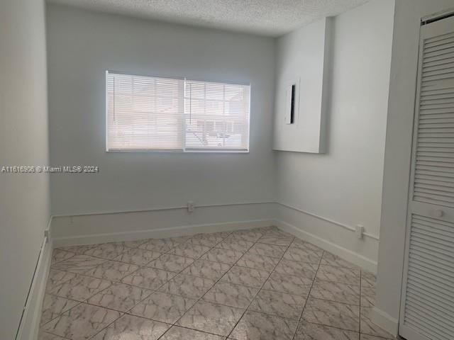 For Rent: $3,300 (4 beds, 2 baths, 1438 Square Feet)