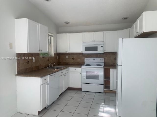 For Rent: $3,300 (4 beds, 2 baths, 1438 Square Feet)