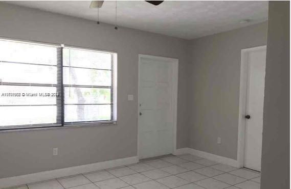 For Rent: $2,170 (2 beds, 1 baths, 642 Square Feet)